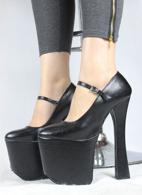 Black patent platform Mary Janes Pumps with chunky