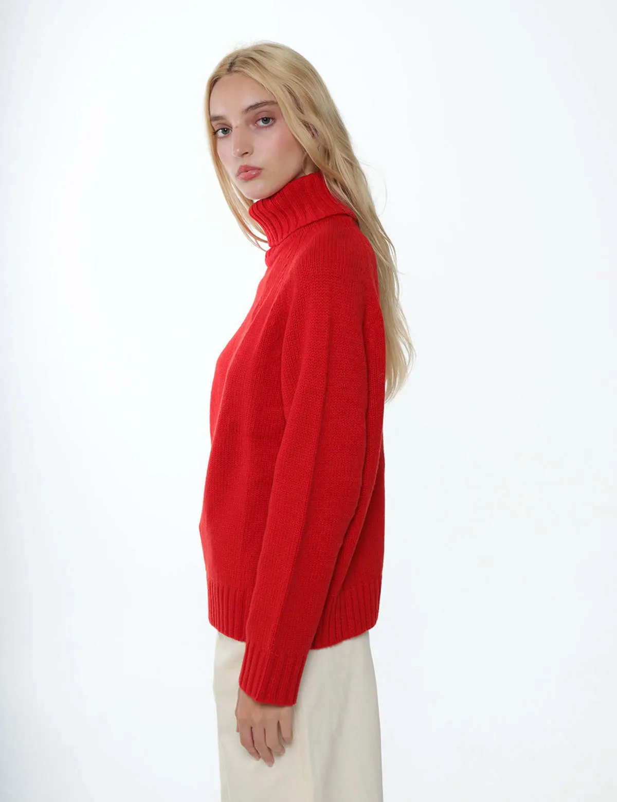 Gums Sweater - Red