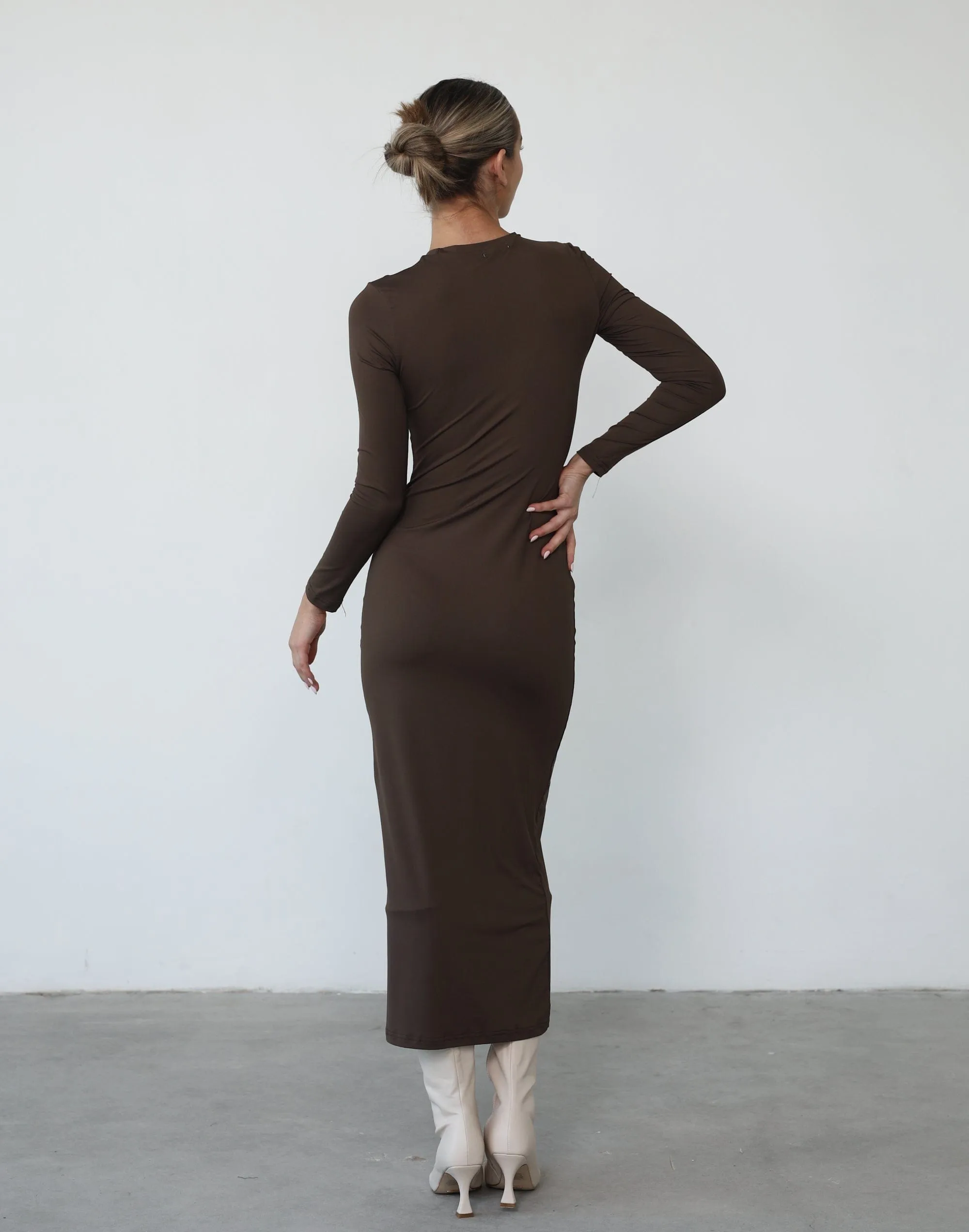 Shontae Long Sleeve Maxi Dress (Brown)