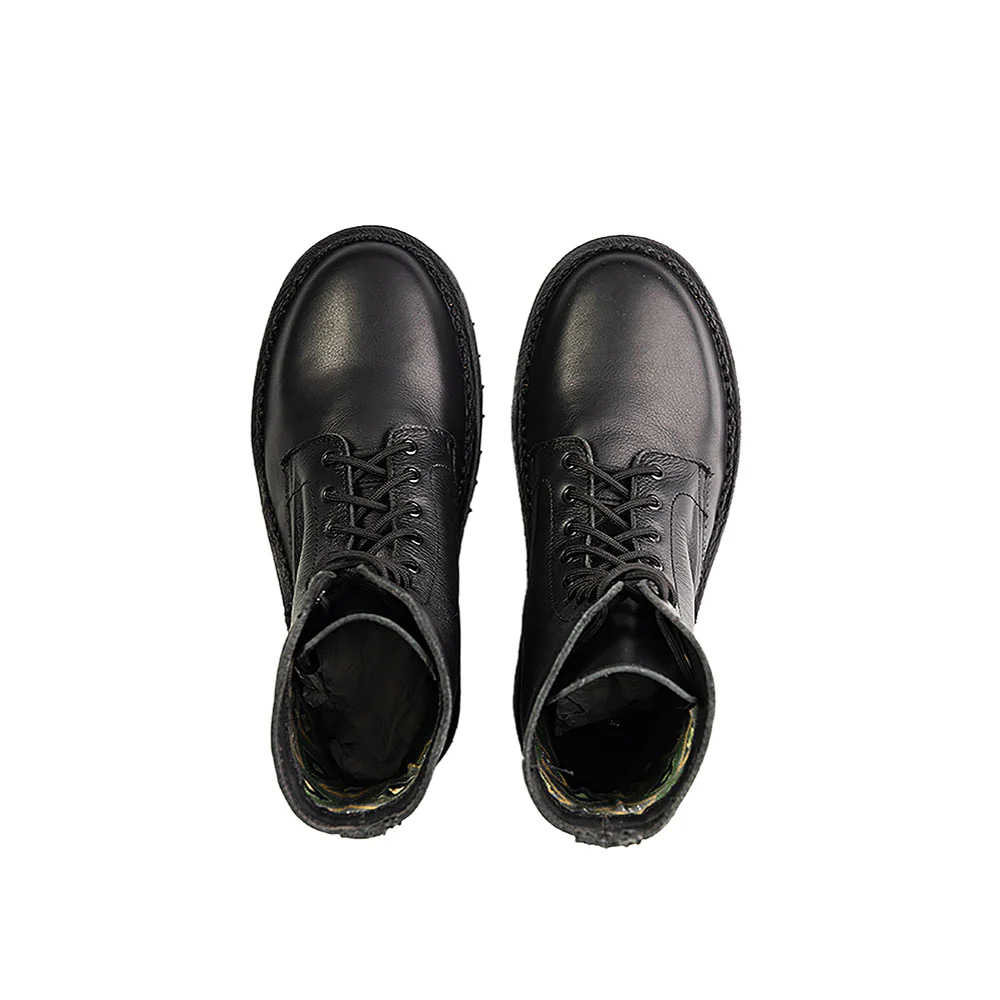 The Veldskoen MoveMe Ranger Boot (Black leather with Black sole)