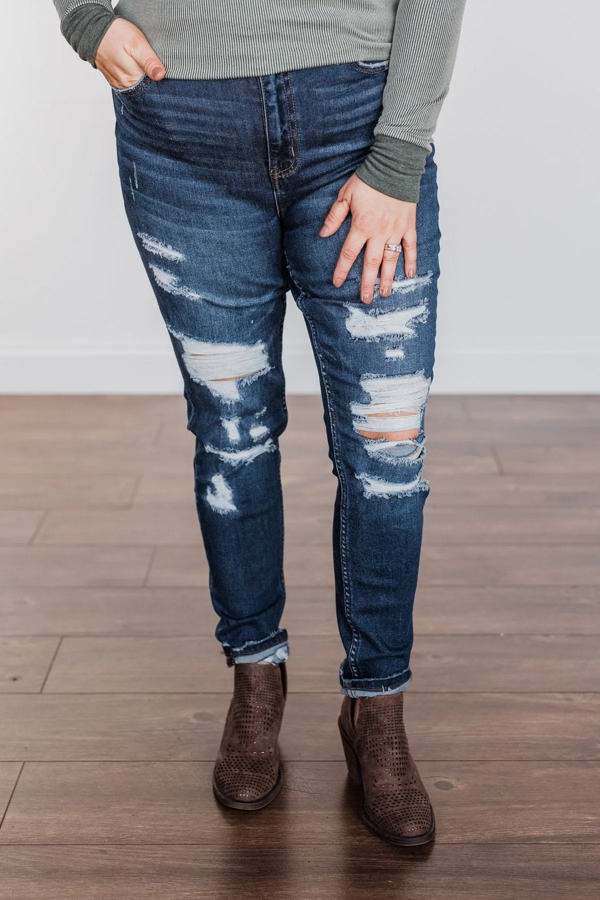 Vervet Distressed Skinny Jeans- Haylie Wash