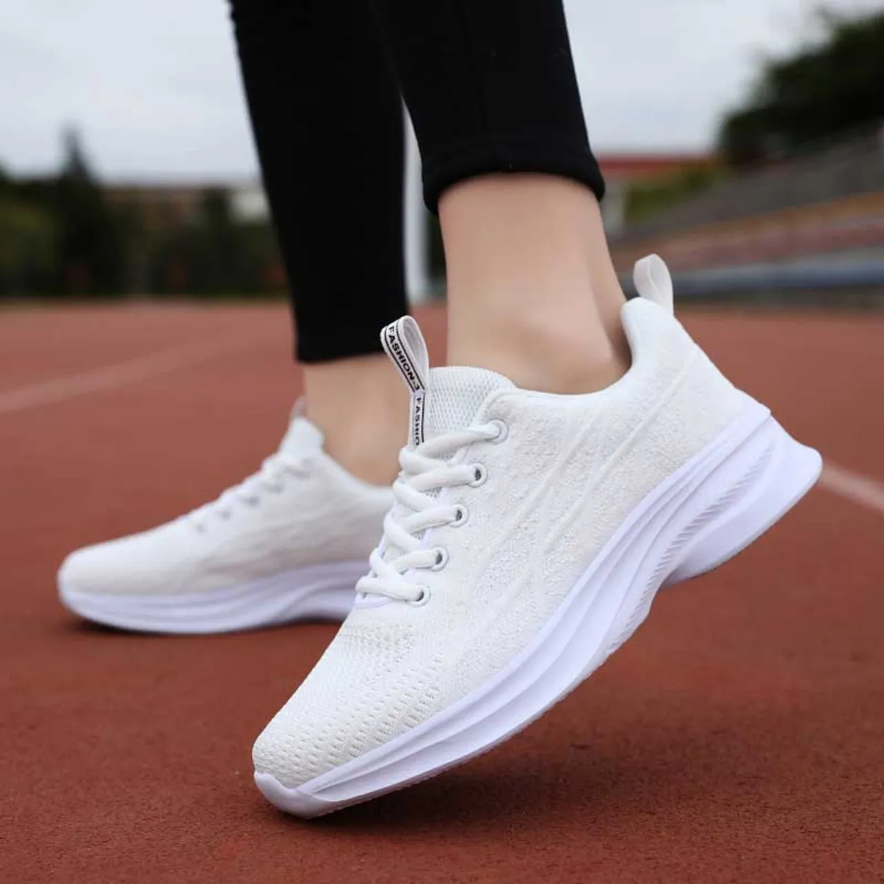 White flyknit texture pattern lace up shoe sneaker