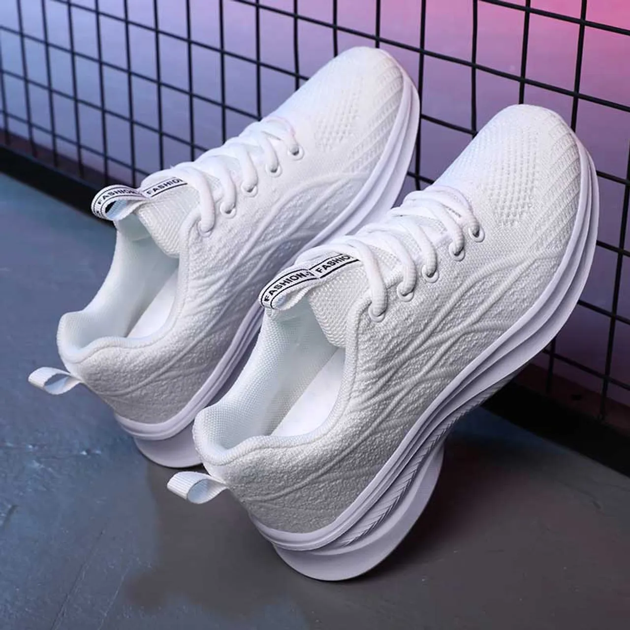 White flyknit texture pattern lace up shoe sneaker